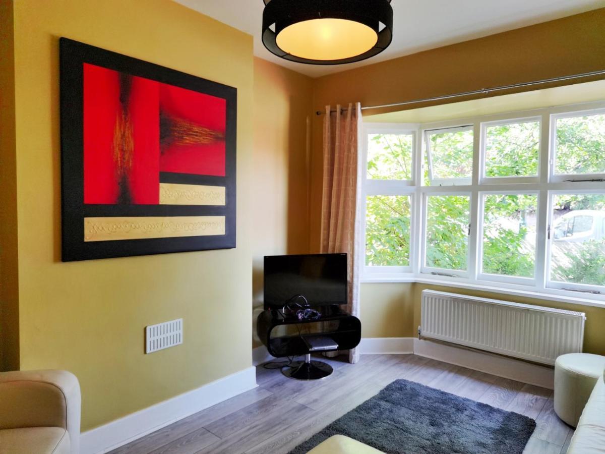 Villa Perry Road, Beautiful Large House Available For Guests And Contractors Parking Wifi Nottingham Exterior foto
