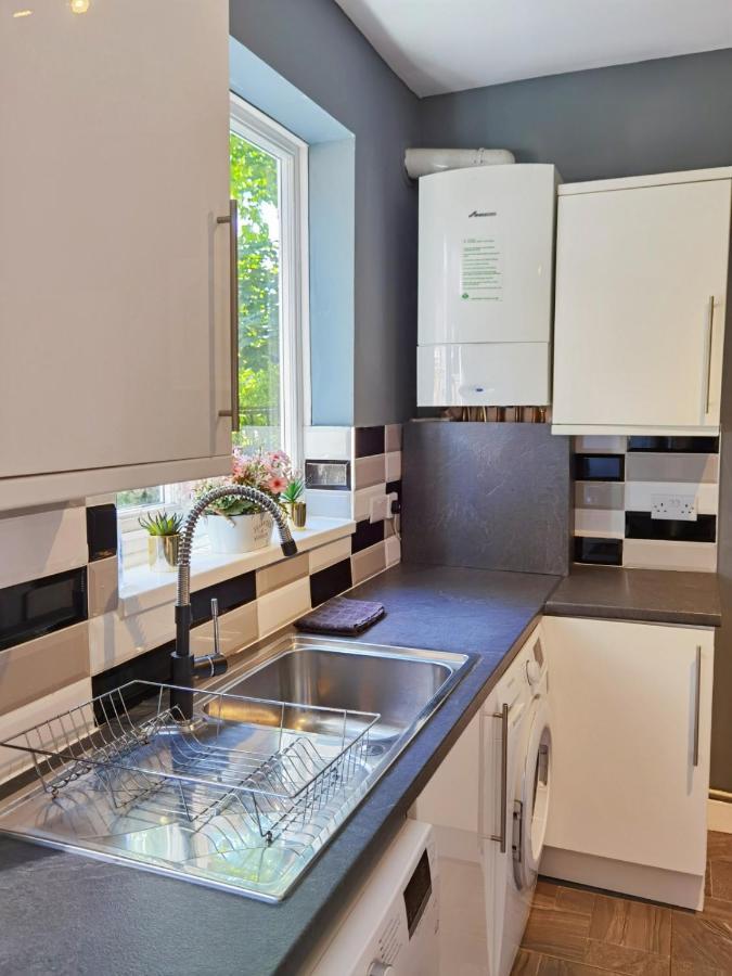 Villa Perry Road, Beautiful Large House Available For Guests And Contractors Parking Wifi Nottingham Exterior foto