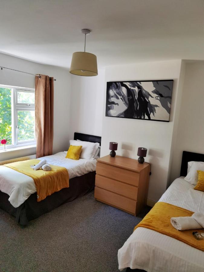 Villa Perry Road, Beautiful Large House Available For Guests And Contractors Parking Wifi Nottingham Exterior foto
