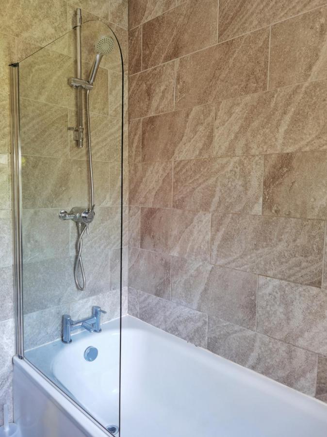 Villa Perry Road, Beautiful Large House Available For Guests And Contractors Parking Wifi Nottingham Exterior foto