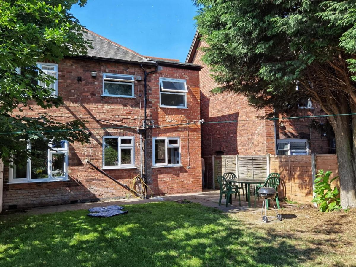 Villa Perry Road, Beautiful Large House Available For Guests And Contractors Parking Wifi Nottingham Exterior foto